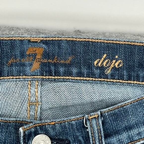 7 For All Mankind Dojo Jeans 27 Medium Blue wash Whiskering Frayed - Picture 4 of 9